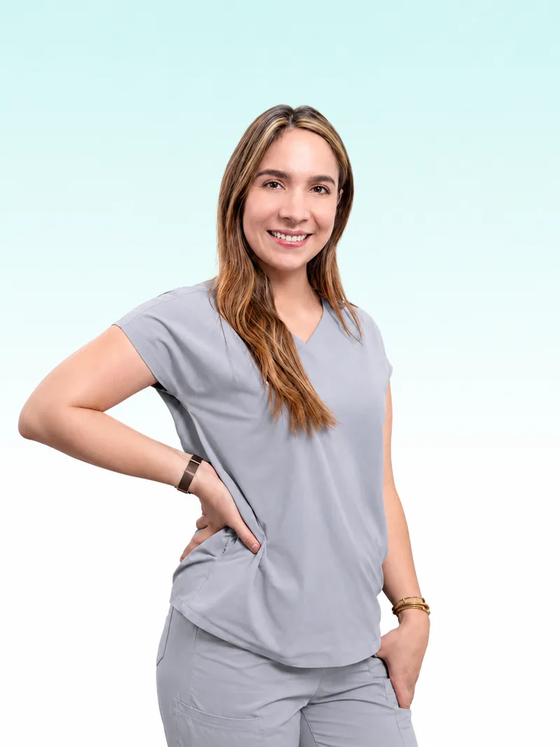 Dra. Angie Arias, ortodoncista especialista en brackets y alineadores de Dentalix, Cúcuta
